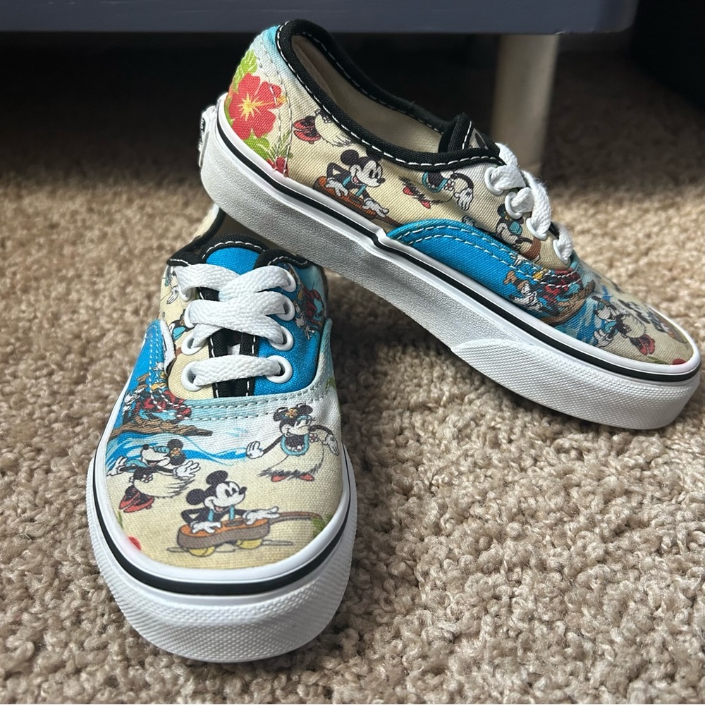Vans x Disney Limited Edition Mickey Mouse Hawaiian Luau Beach Kids Size 12 |F28